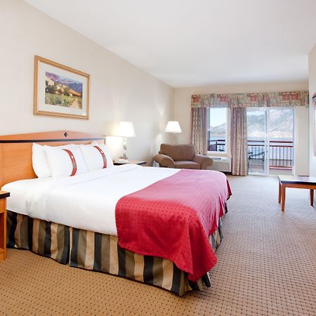Holiday Inn Hotel & Suites Osoyoos By Ihg Exterior foto