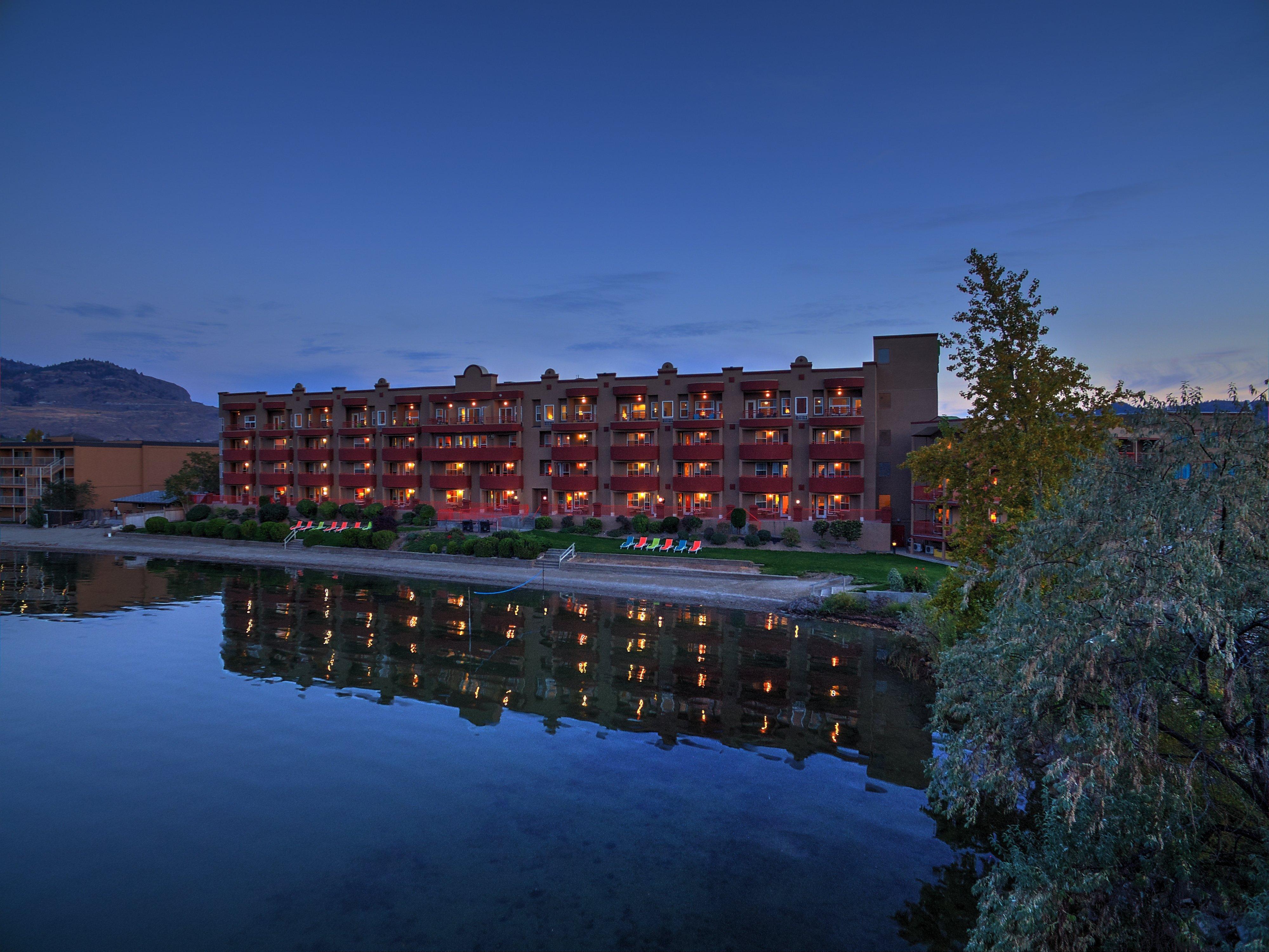Holiday Inn Hotel & Suites Osoyoos By Ihg Exterior foto